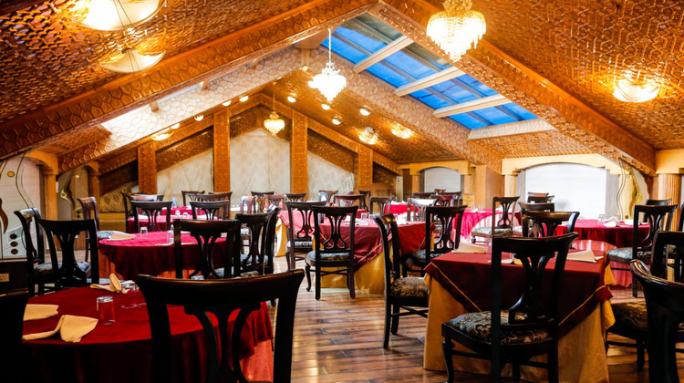 hotel the residency srinagar restaurant